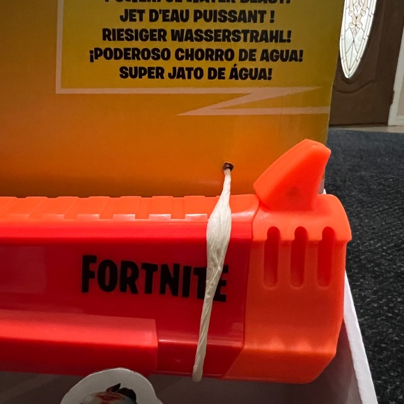 Nerf Super Soaker Fortnite HC Water Blaster, Powerful Water Blast - Picture 3 of 7